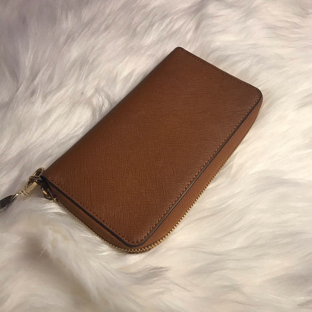 Authentic Michael Kors wallet - Picture 4 of 11